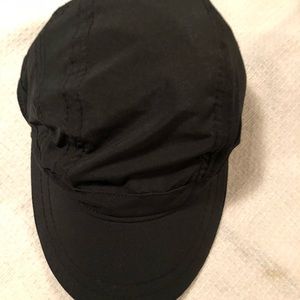 Lululemon black baseball cap